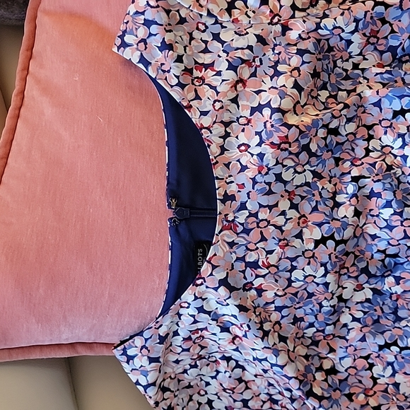 EUC TALBOTS Floral Dress SZ 8P Light Colors And Shades Of Blue - Picture 8 of 11